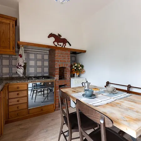 度假居 La Rocca Di Febbre 普拉托韦基奥